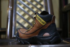 SEPATU PRIA MURAH SAFETY BOOTS CATERPILLAR ARGON KERJA LAPAGAN