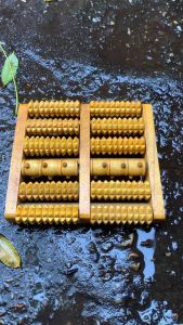 Bàn lăn masage(chân/tay) bằng gỗ tự nhiên cao cấp.giúp thư giãn chân tay mỗi khi mệt mỏi