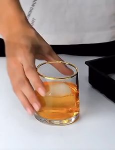 6/15 Grids Silicone Ice Cube Tray Ice Clip Easy Release For Chilled Drinks Bpa-Free With Lid