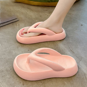 TKGirl  สินค้าใหม่ รองเท้าแตะแฟชั่นสำหรับสาวๆ รุ่นนี้นุ่มใส่สบายน้ำหนักเบา แมตซ์ได้กับทุกชุด เห็นแบบนี้ราคาไม่แพงนะ กดสั่งได้เลย