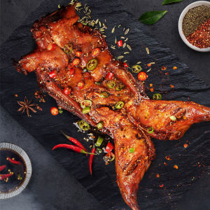 手撕烤兔เผ็ดมือหั่นกระต่ายเสฉวนพิเศษทั้งกระต่ายคั่วขากระต่ายเผ็ดหัวกระต่ายเนื้อกระต่ายอาหารว่างกระต่ายเย็น