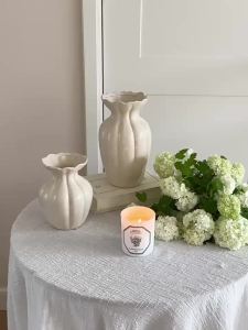 Light Luxury Ceramic Vase Desktop Flower Arrangement Ornament High-end Niche Cream Style French Decorative Vase Ceramic Flower Container