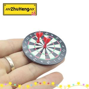 zhuheng 1 bộ thu nhỏ Dollhouse Bảng phi tiêu trò chơi thiết lập chơi nhà búp bê miniatura trang trí nội thất phụ kiện đồ chơi giả vờ chơi đồ chơi