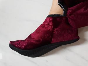 Fox- Kaos Kaki Tawaf BOOT  ANTISLIP EMBOSS/Perlengkapann Haji Umroh/ SEPATU TOWAF Beludru-Kaos kaki Rumah- Kaos kaki sepatu - kaos kaki muslim- sepatu kain anti slip