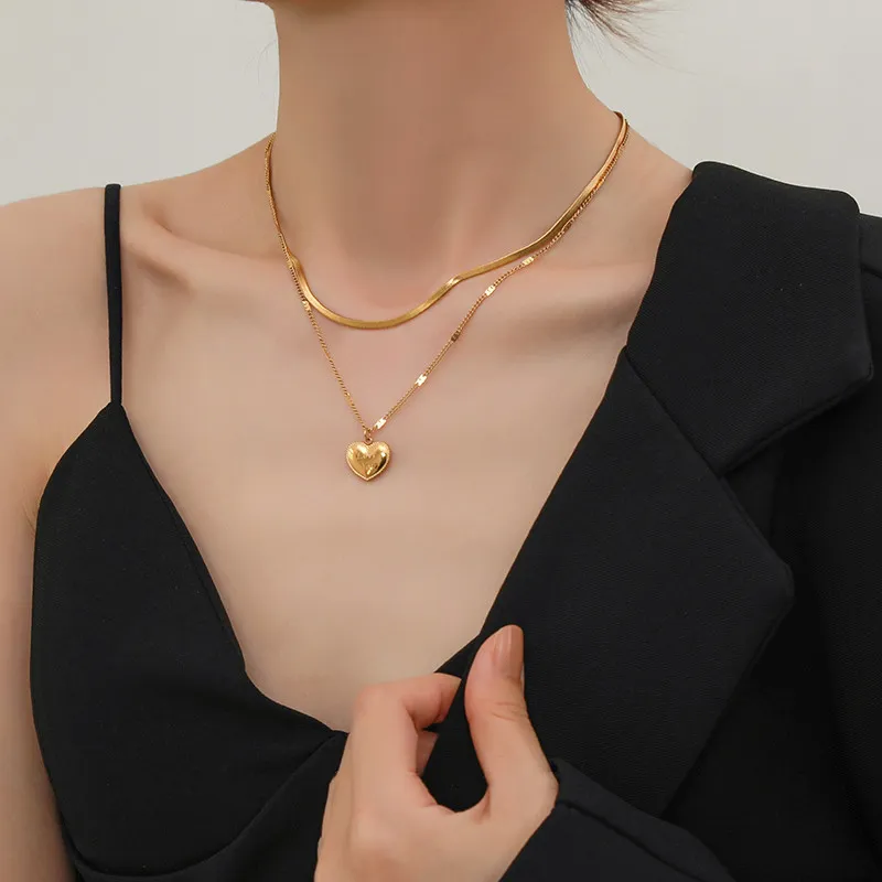 Gold Necklace for WomenNecklaces for Women Women Double Heart Necklace Heart to Heart Titanium Steel Necklace Temperament Pendant Necklace Necklace