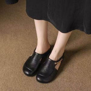 [Free Shipping] 3cm/2026 retro closed-toe mules for women fashionable new summer and autumn round-toe hollow chunky heel leather slippers