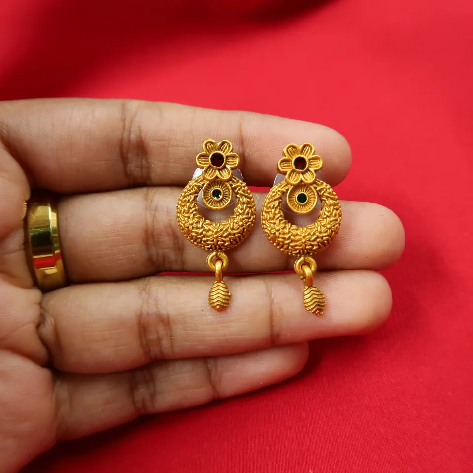 New Design Premium Small Gold Plated Stud Earrings indian - Main Image