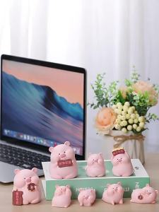 Trendy Cute Cartoon Figurine Decoration Creative Office Gift Piggy High-End Niche Teachers Day Gift New