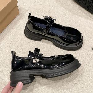 [Free Shipping] Round-Toe White Versatile WomenS Leather Shoes Thick-Soled New Spring/Autumn Style Chunky Heel JK Style With A Bow