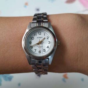 Đồng hồ nữ SCRIPT size:25mm dây thép không gỉ second hand si nhật- đã qua sử dụng