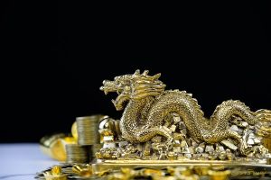 มังกร รูปปั้นมงคล ร้านโชคดีทวีทรัพย์ ทำจากทองเหลืองแท้ 100% ส่งฟรี ออกแบบถูกต้องตามฮวงจุ้ย รูปปั้นมังกรมงคล ประดับบารมีส่งเสริมโชคลาภ เหมาะกับผู้บริหาร  ของขวัญ ของที่ระลึก รูปปั้นมังกร ของตกแต่งบ้าน เกรดดี สวยงาม รับประกัน Dragon Statue made of Brass