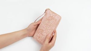 2026 New Womens Long Wallet Korean Fashion Handheld Clutch Coin Purse Zipper Multifunctional Ladies Phone Bag