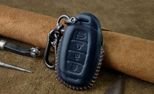 Bao Da Chìa Khóa Handmade Hyundai Accent 4 Nút Ép Phôm Da Bò Thật