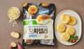 Bánh xếp Hotteok nhân phô mai mozzarella Pulmuone béo ngậy, thơm ngon. 