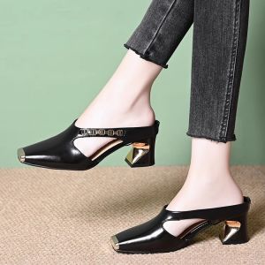 WomenS Soft Leather Closed-Toe Mules 2025 New Summer Style Square-Toed Flat-Soled Retro Outdoor Sandals