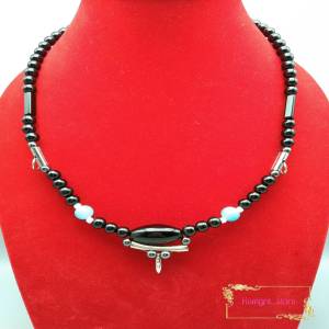 สร้อยคอหินห้อยพระ3องค์ ลายนิลดำ ตะขอสแตนเลส ห้อยพระเสริมโชคลาภ เสริมบารมี ขนาดยาว52เซนติเมตร