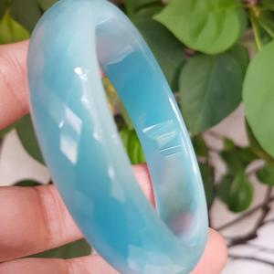 Vòng tay nữ Bản Hẹ đá mắt mèo giác Xanh Dương tươi sáng ánh Ni 54mm x cao 15mm x Dầy 65mm nữ mệnh thủy mệnh mộc 50kg - 54kg đeo có 480k ạ