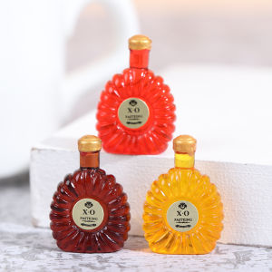 QUANSEN 5pcs Mini Wine Bottles Model Dollhouse Miniature 1:12 for Doll House Decoration
