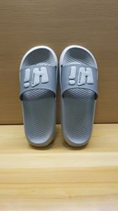 Home Slippers For All Seasons Non-Slip Odor-Resistant WomenS Summer Thick-Soled Bathroom Slippers New Home Indoor High-End Style For Men