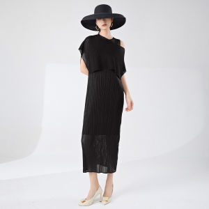 Đầm suông dài 2 trong 1 cách điệu phối lớp lưới chất vải thun lò xo dập ly với độ co giãn tốt - 55Kg.Linh