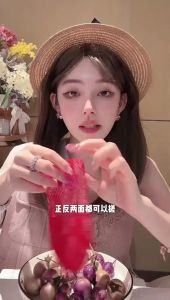 READY STOCK Korean Red Exfoliating Glove Dead Skin Remover Body Scrubber Bath Towel Deep Clean Smooth & Bright Skin COD