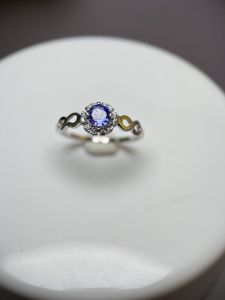 Gr Jewel แหวนเงิน925 ฝังcz 12 เม็ด Stone Tanzanite 4. mm. Grr077