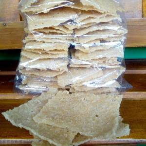 Oleh-oleh Khas Madiun: Kerupuk Krupuk Lempeng & Kerpuk Puli