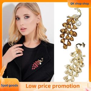 ✨QK shop✨ Fashion Crystal Pearl Peacock Brooches For Women Clothing Coat Party Accessories Gifts