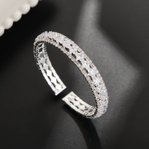 Japanese and Korean jewelry rhinestones zircon three-row steel wire bracelet claw chain opening stage performance accessories packing women B322