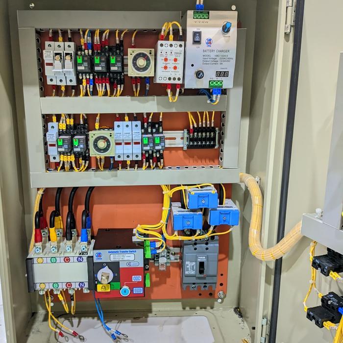 PANEL%20ATS%20AMF%20AUTOMATIC%20TRANSFER%20SWITCH%2066KVA%20VORGE%20VRPTSFB-100A/4P%203PHASE%203%20PHASE%20MAX%20100A%20GARANSI%2018%20BULAN%20MAX%20DAYA%2066%20KVA%20BISA%20UNTUK%2060KVA%2055KVA%2050KVA%2045KVA%2040KVA%2060%2055%2045%2040%20KVA-TirtraMitra99%20-%20Image%202