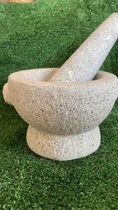 ครก ครกหิน ครกหินอ่างศิลาแท้ สีเหลือง ขนาด 5.3 นิ้ว พร้อมสาก