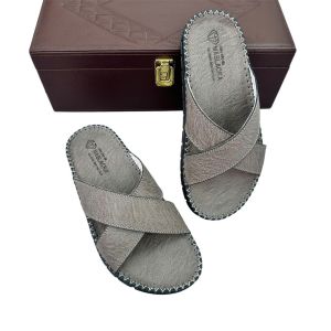 Dép quai chéo nam da bò đế cao su đúc nguyên khối cao 3cm C408