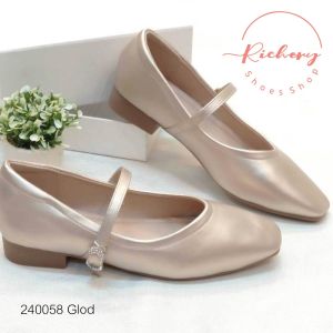 New!!! รองเท้าแมรรี่เจน ประดับด้วยเข็มขัดเพชรคาด วัสดุเป็นพื้นยาง และส้นยางอย่างดี ไม่ลื่น