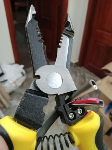 Kìm đa năng toozo thép CRV hàng xuất châu âudành cho thợ điện nước chuyên nghiệpcắttáchtước dây điệnbấm cosvặnxoáy ốcuốn nắn kim loạicơ khí