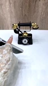 Retro Decorative Phone Model Telephone Wall Decor Cafe Bar Store Window Vintage Telephone Model Retro Home Study Desktop Resin Telephone Model Decoration