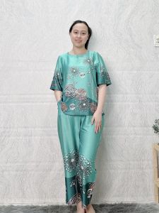 Đồ bộ mặc nhà trung niên lụa Tơ Tầm tay lở quần ống suông dài 9 tấc đồ mặc nhà trung niên size lớn từ 50 - 75 kg E78