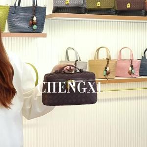 Túi xách nữ dệt kim da lộn mờ phong cách retro túi hộp cầm tay túi vuông nhỏ đeo vai đeo chéo thời trang bán chạy mùa thu đông hàng xuất khẩu.