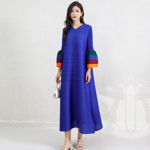 Miyake pleated plus size fashionable dress 2024 new style temperament V-neck flared sleeve elegant dress for women