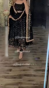 MK752  KURTI*Launching New Designer Party Wear Look Gown and  Dupatta