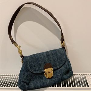 IELGY Handbag Women Retro Lock Denim Color Matching Armpit Texture High End Niche Middle-Aged Wrinkled Bag