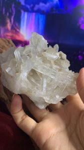 ổ đá thạch anh tự nhiên tinh thể chóp dài năng lượng cực mạnh hiếm