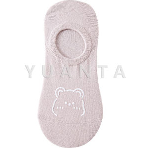 Yuanta ถุงเท้าผู้หญิง สีลูกกวาด ถุงเท้าข้อสั้น ผ้านุ่มใส่สบายเพ้นท์น้องหมีน่ารัก womens socks