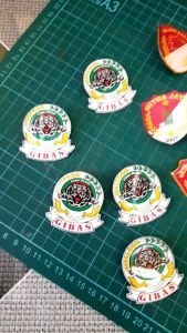 pin kuningan logo custom 5cm