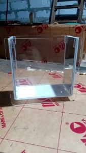 AQUARIUM SOLITER SELFIE CUPANG ACRYLIC TANK SLIM BODY PUTIH UNTUK LIVE STREAMING UKURAN LUAR 17X14X17 CM (UKURAN DALAM 15X8X15 CM) - PLUS CERMIN SLOT SISI KANAN & KIRI BISA BUKA TUTUP - TEBAL BAHAN 3 MM