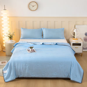 [New Collection] ผ้าห่มไหมเย็น  สีพื้น ขนาด 5 ฟุต 6 ฟุต 6.5 ฟุต ผ้าห่มเย็น นุ่มลื่น เย็นสบาย ผ้าห่ม