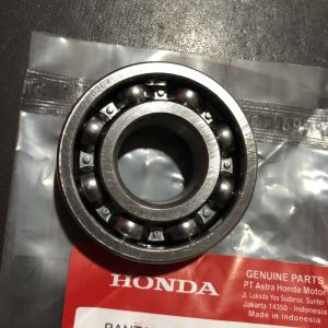 BEARING 6204 HONDA BEAT KARBU KOYO JAPAN / BEARING AS PULLY BELAKANG BEAT FI / VARIO / SCOOPY / SPACY / PCX / GENIO / ADV / BEARING LAKER LAHER RODA AS PULY POLY PULLEY / KLAHER BEARING AS GRADAN BEAT F1 / BEARING KRUK AS / LAHAR BANTALAN BOLA MOTOR BEBEK