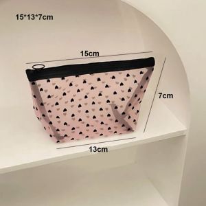 INNEED Đa chức năng Túi lưới trang điểm Đen/Hồng Di động Túi đựng son môi Trong suốt hình trái tim Túi đựng mỹ phẩm cho nữ