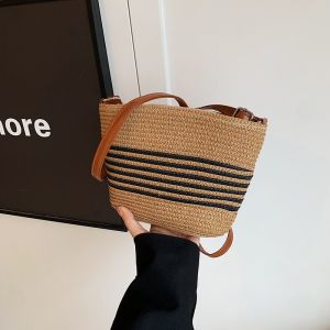 Weave Crossbody Bag Fashion Straw Weaving Bucket Shoulder Bag Summer Beach Women Vacation Crossbody Bag