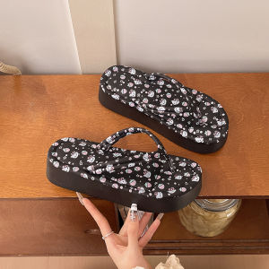 Free Shipping Original Design Thick-Soled Height-Increasing Cute Cartoon Flip-Flops Fashionable For Summer Comfortable And Breathable Perfect For Outdoor Wear