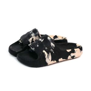Sandal Slip-On Anak & Dewasa Cowok Adilette 30-44 Sendal Selop Laki-laki Loreng Sandal